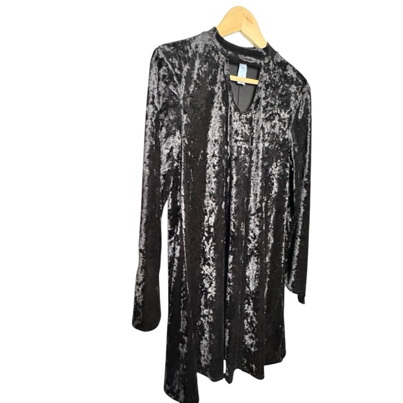 5 for $40 SALE! 
Fasis Black Crushed Velvet A-line Mini Dress w/ cut out  M - Picture 6 of 10